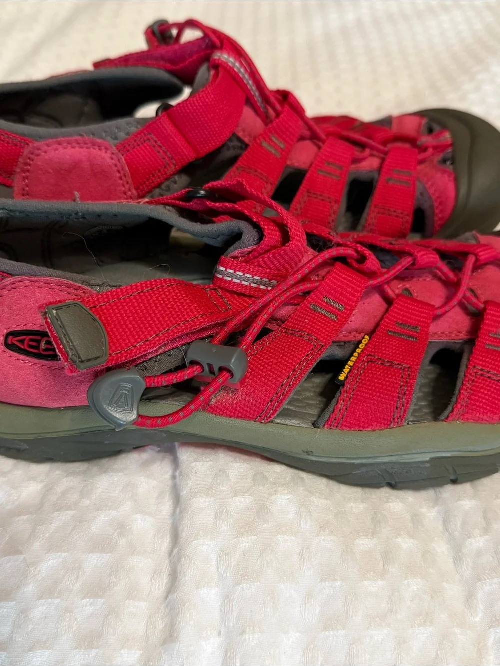 Keen Kids Newport Pink and Gray Closed-Toe Sandals